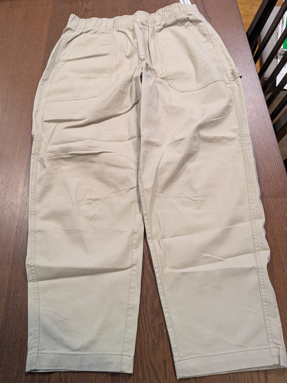 Women's Casual Elastic-Waist Beige Capri Pants